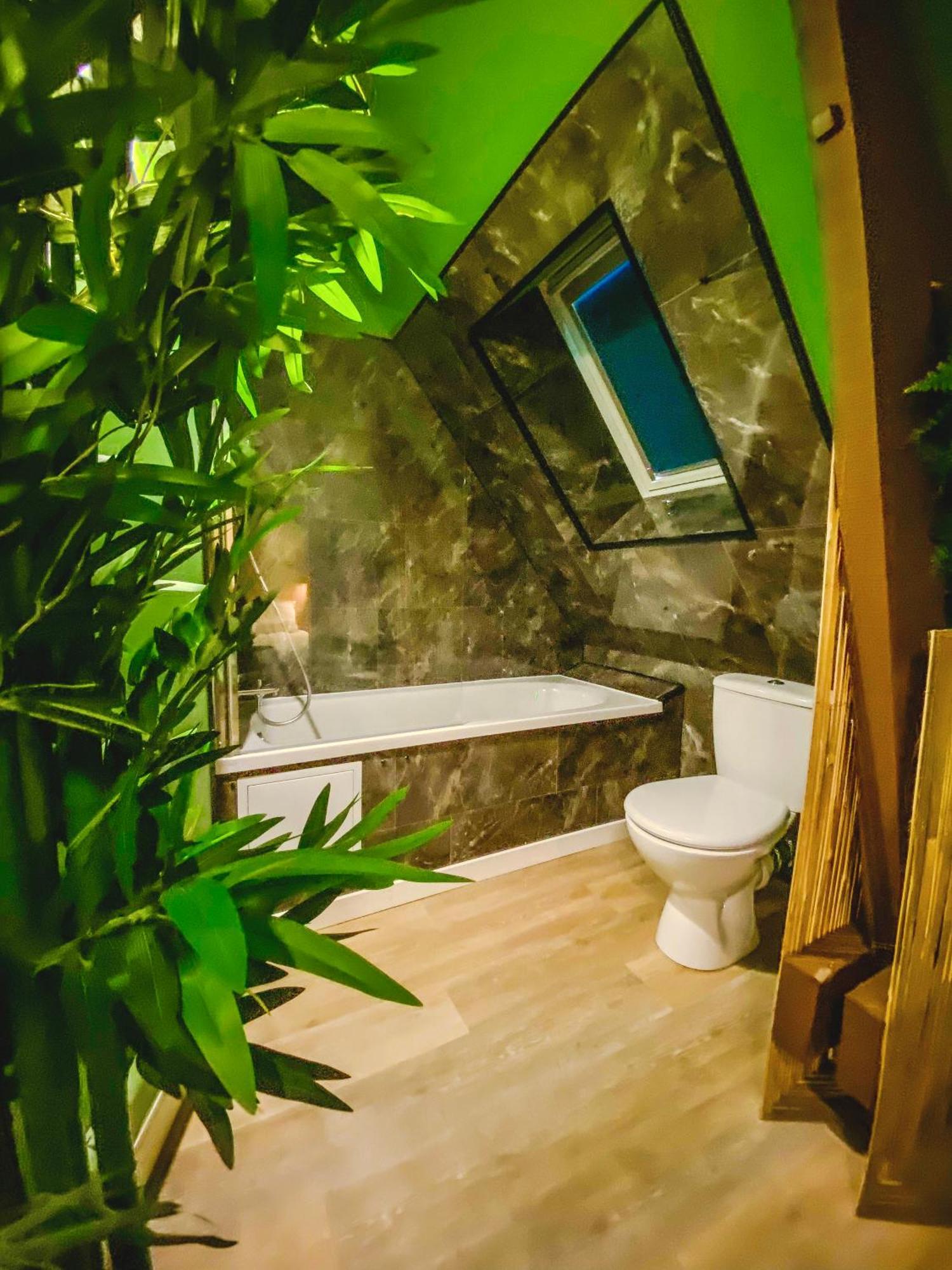 La Kabane , Appartement Proche Centre Et Plage Avec Experience Decoration Jungle Unique لي بورتيل المظهر الخارجي الصورة